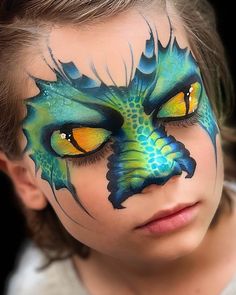 Face Painting Artistic, Face Paint Dragon, Gia Aesthetic, Boys Face Paint, Boy Face Paint, Face Painting Aesthetic, Dinosaur Face Paint, Dragon Face Paint, Dinosaur Face Painting