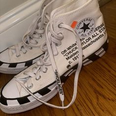 Size 10 Converse Off White, Off White Converse, White Chucks, Converse Chuck Taylor White, Off White Shoes, Converse Chuck 70, White Converse, White Sneakers Women, Chuck 70