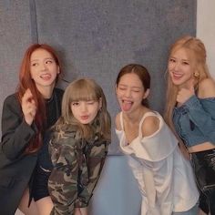 Chaejenlisoo👊 Blackpink Fashion, Lalisa Manoban, Blackpink Rose