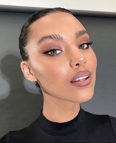 Tan Skin Makeup, Day To Night Makeup, Stile Kendall Jenner, Soft Glam Makeup, Bridal Makeup Looks, Instagram Makeup