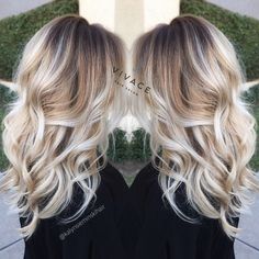 Blonde Balayage Highlights with Curly Long Hair Platinový Blond, Trendy We Fryzurach, Blond Ombre, Balayage Blond, Blonde Balayage Highlights, Makeup Tip, Blond Balayage, Human Hair Wigs Blonde, Red Highlights