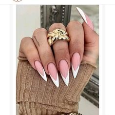 French Stiletto Nails, Pointed Nail Designs, Acrylic Nails Stiletto, Unghie Sfumate, Pointy Nails, Pointed Nails