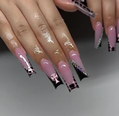 Black Pink And Purple Nails, Cute Concert Nails, Nail Inspiration Y2k, Gothic Nails Square, Purple And Black Nail Ideas, Birthday Nails Medium, Nail Designs Medium Length, Libra Nails Design, Nails Black And Pink