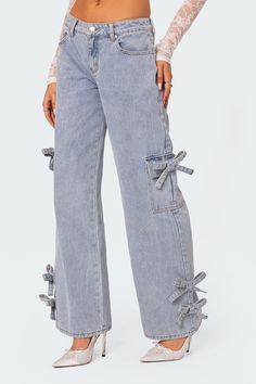 Jeans Low rise waist Bow detailing Baggy fit Denim fabric 100% Cotton Model wears size S Model height is 5'8 Item care: Wash with similar color Bow Jeans, Flared Denim Jeans, Cargo Pants For Women, Pant Design, Low Rise Baggy Jeans, Wide Leg Cargo Pants, Autumn Color Palette, Flared Denim, Jeans Low Rise