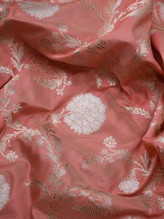 Elegant Sarees, Peach Pink Color, Silk Banarasi Saree, Lehnga Dress, Sarees Silk, Banarasi Silk Saree, Silk Ikat, Stylish Party