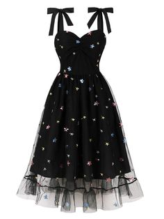 Organize Clothes, Mini Homecoming Dresses, Black Mesh Dress, Mesh Short, Outfits Dresses, Sweetheart Prom Dress, Elegant Embroidery, Sophomore Year, Dress Inspo