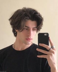 Middle Part Hairstyles Men, Growing Out Hair, Middle Hair, Growing Your Hair Out, Guy Haircuts Long, Middle Part Hairstyles