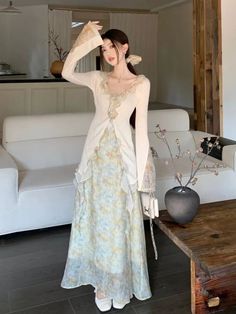 Flower Long Skirt, Flare Sleeve Shirt, Long Skirt Set, Vintage Two Piece, Middle Age Fashion, Skirts Midi High Waisted, Lotus Leaf, Ruffle Long Sleeve, Elegant Dresses Long