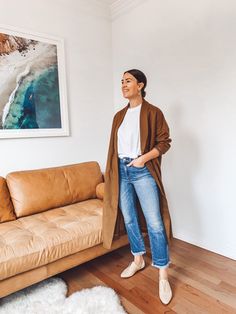 Neutral Fashion Minimalist, Everlane Outfit, Minimalist Fall Outfit, Natalie Borton, Minimal Chic Style, Europe Outfits, Fashion Minimalist, Casual Outfit Inspiration, Fall Transition