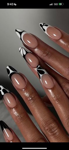 Nail Designs French Tip Unique, Black And White Nail, Black And White Nail Designs, Nails Pretty, Nagel Tips, Nails Salon, Almond Acrylic Nails, White Nail