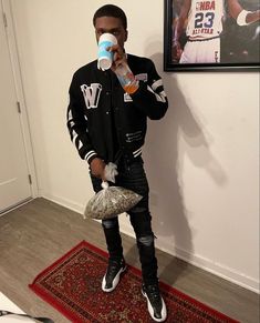 Drip Pics, Estilo Drip, Ybn Nahmir, Mens Pants Fashion Casual, Drip Clothing, Varsity Jacket Outfit, G Herbo