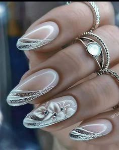 Silver Nails Wedding, Glitter Accent Nails, Silver Glitter Nails, Nail Art Photos, Spring Acrylic Nails, Glamour Nails