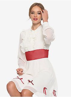 Disney Mary Poppins Classic Chiffon Dress Mary Poppins Outfit, Merry Poppins, Mary Poppins Dress, Disney Mary Poppins, Culture Clothes, Mary Poppins Costume, Practically Perfect In Every Way, Nerdy Shirts, Culture Clothing