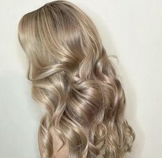 Elegant Prom Hairstyles, Hair Elegant, Blonde Body Wave, Hd Lace Wigs, Elegant Prom, Blonde Hair Looks, Brown Ombre, Prom Hairstyles