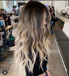 Open Air Balayage, Blonde Light Brown Hair, Underdye Hair, Balyage Long Hair, Light Brunette Hair, Summer Blonde Hair, Highlights Curly Hair, Brown Hair Inspo, Hair Color Caramel