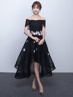 Hair Styles For Off Shoulder Dress, Black Cherry Blossom, High Low Party Dresses, Bright Makeup, Hair Light, Strapless Prom Dresses, Formal Evening Dress, Style Formal, Hi Low Dresses