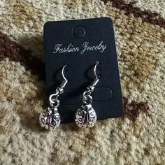 Nwt. Silver Tone Earrings With 3d Ladybug Charms. Be Sure To Check Out My Other Earrings! Discounts On Bundles Silver Tone, Jewelry Earrings, Women Jewelry, Drop Earrings, Women Shopping, Silver, Color