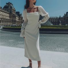 Lichi Blouson-Sleeve Bodycon Midi Dress Only Worn Once, Like New The Color Is More Ivory White Cargo Dress Pants, Work Outfits Frauen, Fall Outfits Y2k, Elegant Midi Dresses, Outfits Streetwear, Flare Long Sleeve, Engagement Dresses, Bodycon Midi Dress, Gathered Sleeves