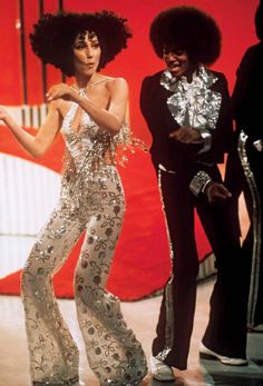 Moda Disco, 40s Mode, Look Disco, Disco Outfits, 70s Fashion Disco, 70s Mode, Cher Outfits, 70s Glam, Eartha Kitt