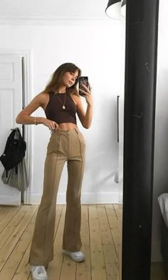 Looks Pinterest, Chique Outfits, Indie Outfits, Looks Style, Mode Inspiration, Teen Fashion Outfits, Looks Vintage