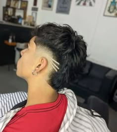 30 Low Burst Fade Haircuts for the Urbane Man Low Burst Fade, Mohawk Fade, Haircut Selfie, Mohawk Haircut, Photo Hijab, Burst Fade, Men Haircut Curly Hair, Taper Fade Haircut, Faded Hair