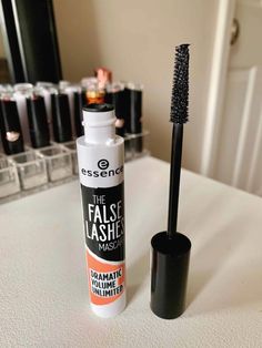 Wondering which is the best Essence Mascara? Check out the 5 Best Essence Mascaras you need to try, with a lash comparison and video try-on! Best Essence Mascara, Best High End Makeup, Mascara Essence, Essence Mascara, False Lash Effect Mascara, Brown Hairstyles