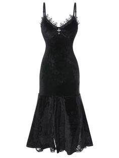 Goth Dress Formal, Black Casual Dresses, Romantic Goth Outfits, Goth Outfit Ideas, Dr Wardrobe, Dresses Fancy, 1930s Dress, Grunge Dress, Goth Dress