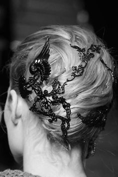 Hair Comb Hairstyles, Hair Jewels, Hair Adornments, Hair Combs, Hair Envy, Hair Ornaments, Hair Dos, Cut And Color, Behind Ear Tattoo