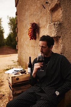 Noxus League Of Legends, Wine Outfit, Adrien Brody, Man Photography, Man Photo, Fashion Story, Pretty Men, Summer 2023, Dandy