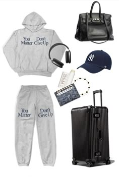 Home Outfit Ideas, Work From Home Outfit Ideas, Outfitinspo Style, Airplane Outfits, Outfit Ideas For Fall, Work From Home Outfit, Airport Fits, Outfit Layout, Cute Matching