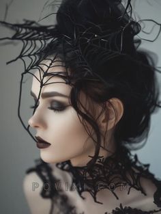 #HalloweenHair #SpookyStyles #WitchyVibes #PumpkinSpiceHair #BooTiful #HairGoals #Halloween2023 #HairInspiration #CreativeHair #SpooktacularStyles Spider Makeup Looks, Holidays Hairstyles, Vampy Outfit, Witch Glam, Panther Halloween Costume, Magician Outfit, Spider Outfit