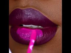 Shade Of Pink Outfit, How To Make Ombre Lips, Ombre Lipstick On Dark Skin, Ombre Lips Tutorial Black Women, How To Do Lip Makeup, Ombre Lips Black Women, Blended Lipstick, Ombre Lipstick Tutorial