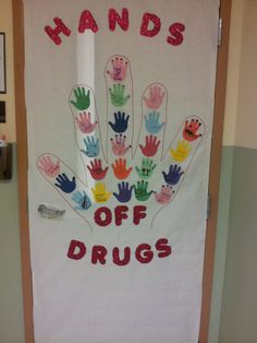 Red Ribbon Week  - door idea - Hands Off Drugs - Red Robbin, Counseling Bulletin Boards, School Cupcakes, Classroom Bulletin Boards, School Counselor