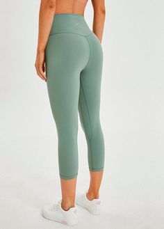 High-Waist Performance Crop Leggings Comfortable fit and soft touch Lightweight, stretchy and breathable Squat proof Secret Pocket Sweat-wicking 4-way stretch Design for a wide range of activities: gym, home workout, running, studio, coffee, travel or any other activity you desire. No sides seam Fabric: 80% Nylon, 20% Spandex Astoria Activewear, Affordable Leggings, Blue Yoga Pants, Lululemon Outfits, Athletic Clothes, Gym Outfits, Cute Leggings, Christmas Things, Women Golfers