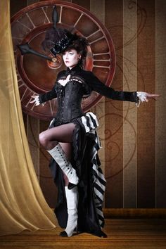 ✜O•O✜ Steampunk Circus Costume, Circus Goth, Gothic Circus, Gothic Circus Costume, Halloween Parejas, Dark Circus, Steampunk Couture, Mode Steampunk