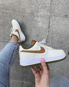 نایکی ایرفورس 1 کرم سبز || Nike Airforce 1 Cream Olive (کد ۲۴۷) Cream