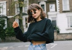 French Bangs Short Hair, Bi Haircut, Chocolate Hair, Short Brown Hair, Hair Inspiration Short, Lob Hairstyle, Hair Inspiration Color, Hair Elastics, Messy Hairstyles