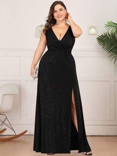 Crop Top Elegante, Plus Formal Dresses, Plus Size Evening Gown, Side Split Dress, Shimmery Fabric, 2020 Prom Dresses, Plus Size Gowns, Evening Dress Floor Length, Latest Ankara