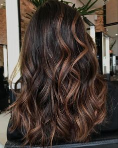 Desi Hair Color Ideas, Brown Hair Highlights Ideas, Dark To Light Brown Hair, Dark Brown Hair With Light Brown Lights, Light Brown Highlights On Dark Hair, Dark Brown To Light Brown Ombre, Brown Hair Cuts, Highlights For Dark Brown Hair, Brown Hair With Caramel Highlights