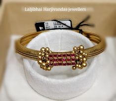 Silk Thread Bangles Design, Thread Bangles Design, Neck Pieces Jewelry, Gold Jewellry, Gold Earrings Models, Gold Jewelry Simple Necklace, Silk Thread Bangles, Thread Bangles, Bangles Design