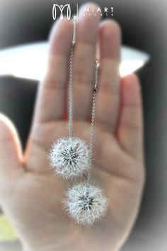 This is the original gift - long earrings made like a dandelion. Each parachute is made by me manually. He is not real. Parachutics hold very well, you can not worry about breakage. They will come to you beautifully packaged and not spoiled. Dandelions are made on 925 silver earring. The length of the entire earring is 8 cm (3,15 in), the length of the chain is only 6 cm (2,35 in) The diameter of the ball is 2.0 cm (0.8 in) At your request, you can change the diameter of the ball and replace the Fairycore Earrings, Cottagecore Earrings, Long Dangle Earrings, Funky Jewelry, Mori Girl, Fantasy Jewelry, Jewelry Inspo, Dream Jewelry, Pretty Jewellery