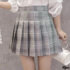 Bjux - High-Waisted Pleated Skirt with Grid Pattern - A Stylish College-inspired Mini Skirt High Waisted Pleated Skirt, Grid Pattern, Plaid Mini Skirt, Gray Plaid, Types Of Skirts, Pleated Skirt, Light Gray, Mini Skirt, Light Grey