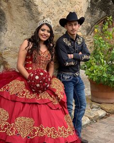 Red Quinceanera Ideas, Quinceanera Dances, Quinceanera Dresses Mexican, Vestido Charro, Mexican Quinceanera Dresses