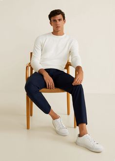 Blue Trousers Outfit, Blue Chinos Men, Chinos Men Outfit, Blue Pants Outfit, Minimalist Moda, Pants Outfit Men, Smart Casual Men