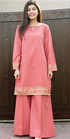 Stitching Styles, Pakistani Traditional, Simple Dress Casual, Simple Clothes, Embroidery Pants, Pakistani Women, Anarkali Dresses, Dress Designing, Dp Stylish