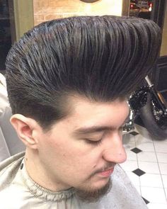 Agendamentos online acesse qodbarbershop.com Mens Hair, Macho Man, Classic Hairstyles, Slick Hairstyles