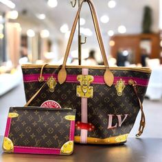 Louis Vuitton Neverfull Damier Azur Limited Edition Trunk Pouch Set Measurement: 13" X 11" X 6" Monogram With Fuschia Pink Accent Trunk Luggage Print. Comes With The Matching Pouch * Great Preowned Condition With Minor Signs Of Use * Limited Edition Trunk Print Patch * Bright Interior Lining * Beautiful Limited Edition Louis Vuitton Neverfull For The Advanced Collector * 100% Guaranteed As Edition Interior Has A Few Spot Marks As Shown In The Photo. Overall In Excellent Preowned Condition Accent Trunk, Louis Vuitton Neverfull Damier Azur, Limited Edition Louis Vuitton, Louis Vuitton Neverfull Damier, Trunk Luggage, Bright Interior, Louis Vuitton Limited Edition, Fuschia Pink, Monogram Tote