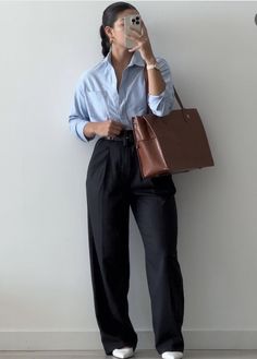 Modest Casual Outfits, Polo Outfit, Business Outfits Women, Casual Day Outfits, Casual Work Outfit, Classy Work Outfits, Classy Casual Outfits