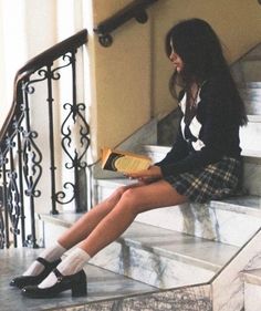 School Girlfriends Aesthetic, Boarding School Uniforms, Romanizing School, Cute School Uniform, Uniform Aesthetic, Gg Aesthetic, French Princess, Stile Blair Waldorf