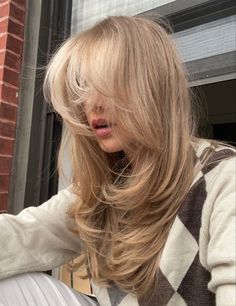 Haircut Selfie, Photo Hijab, Blow Dry Hair, Cute Hairstyle, Blonde Hair Inspiration, Hijab Girl